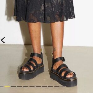 BLAIRE HYDRO LEATHER PLATFORM STRAP SANDALS, BLACK, SIZE 9